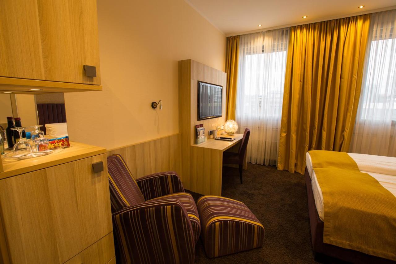 Top Hotel Hammer - Mainz Hauptbahnhof ภายนอก รูปภาพ